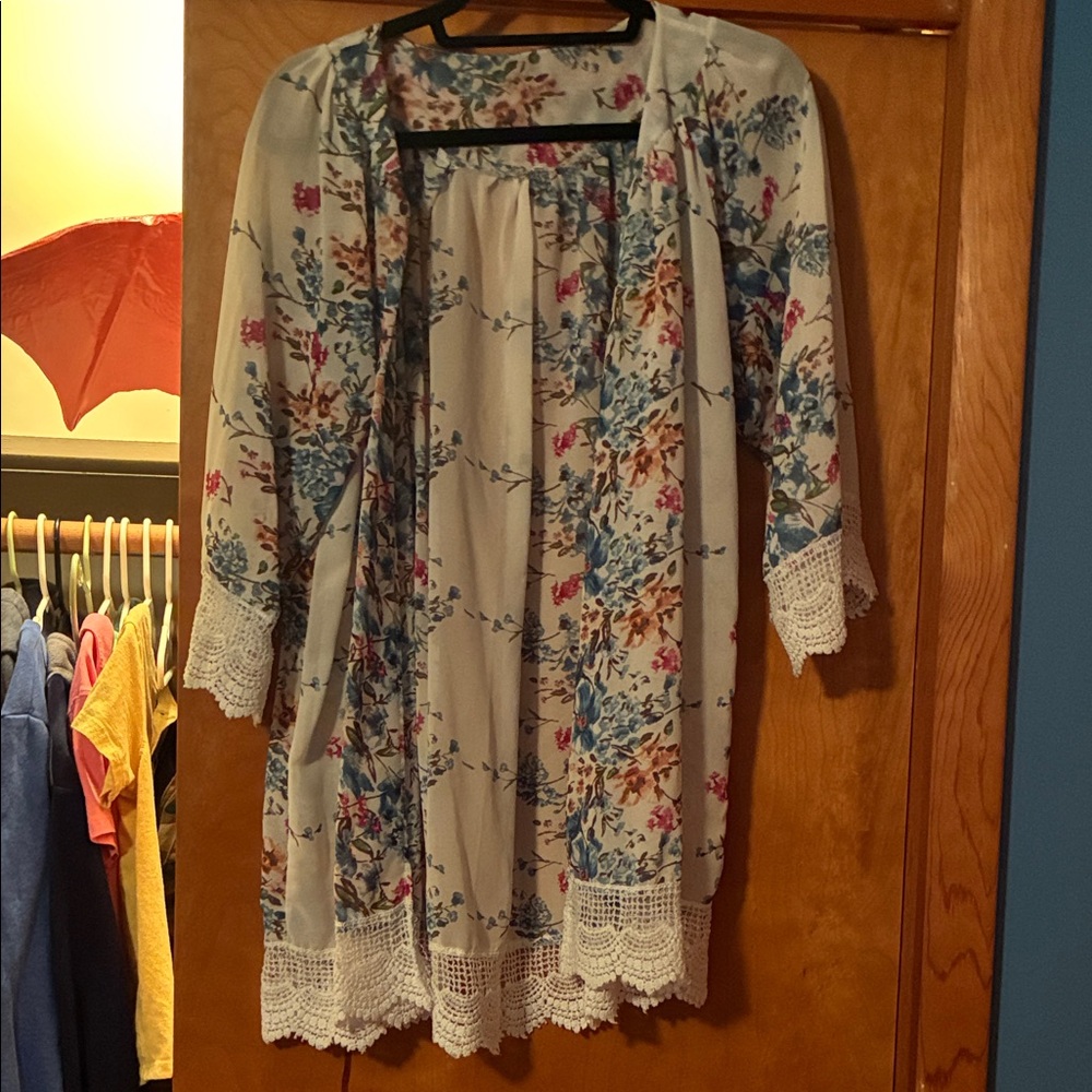 Floral Kimono with Lace Trim